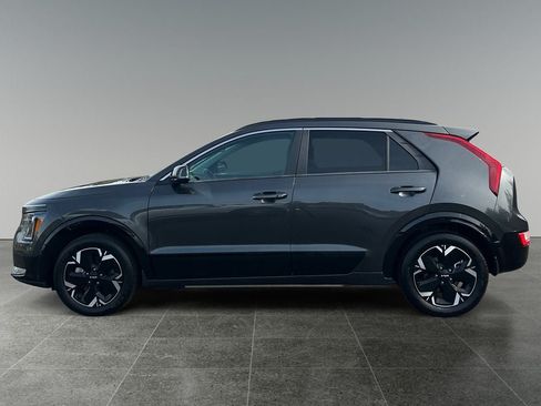Used 2025 Kia Niro Wind FWD image 5