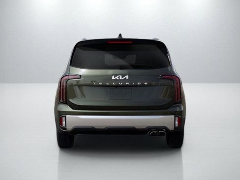 Certified 2025 Kia Telluride EX w/ EX Captain's Chair Package FWD image 5