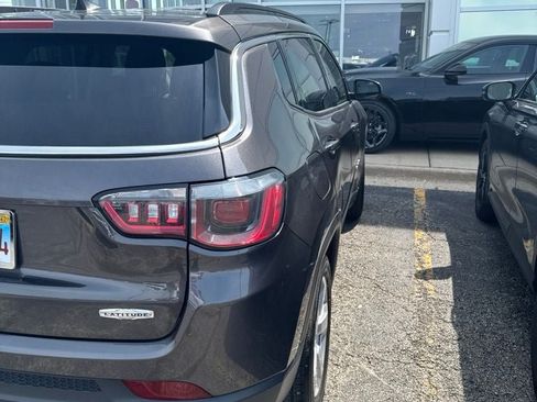 Used 2020 Jeep Compass Latitude FWD image 5