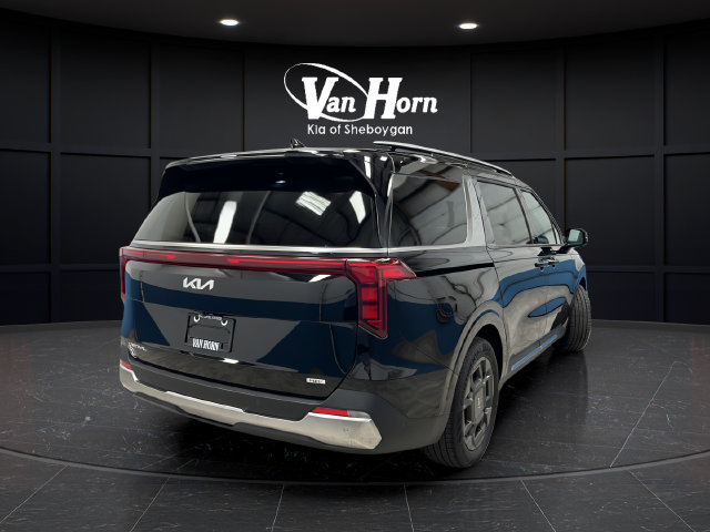 Used 2025 Kia Carnival SX FWD image 7