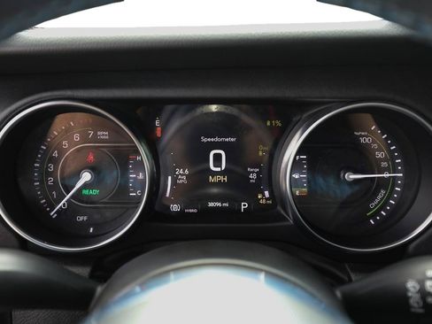 Used 2023 Jeep Wrangler Unlimited Rubicon 4xe w/ Cold Weather Group AWD/4WD image 15