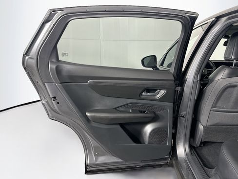 Used 2023 Nissan Ariya FWD image 26