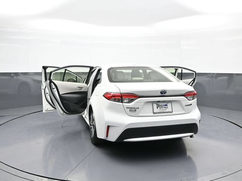Certified 2020 Toyota Corolla LE FWD image 45