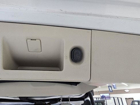Used 2015 Cadillac Escalade ESV Luxury AWD/4WD image 15