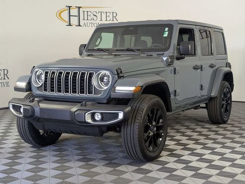 Certified 2025 Jeep Wrangler Unlimited Sahara w/ Safety Group AWD/4WD image 4