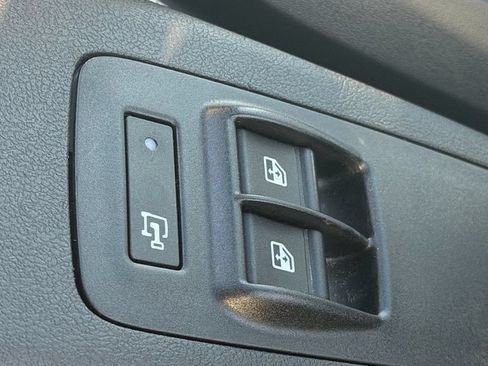 Used 2025 RAM ProMaster 2500 w/ U-Haul Equipment Group FWD image 33