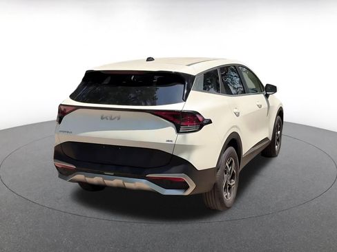 Used 2025 Kia Sportage LX image 14