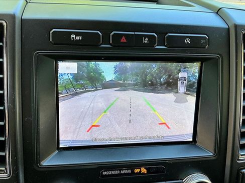 Used 2020 Ford Expedition Limited RWD image 13
