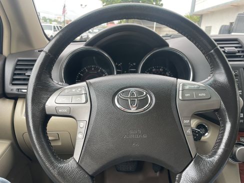 Used 2010 Toyota Highlander Limited image 13