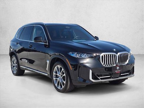 Used 2026 BMW X5 xDrive40i AWD/4WD image 3