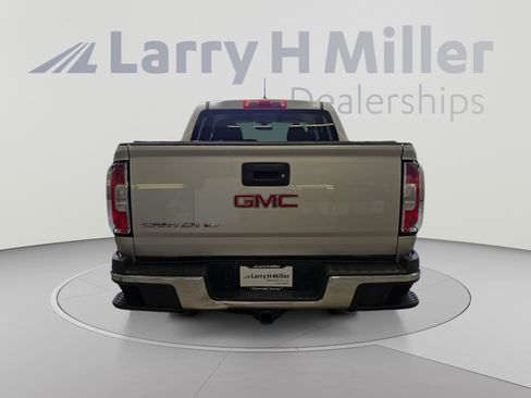 Used 2019 GMC Canyon 2WD Crew Cab w/ Convenience Package image 4