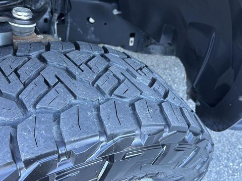 Used 2018 Ford F150 Raptor w/ Equipment Group 802A Luxury image 39