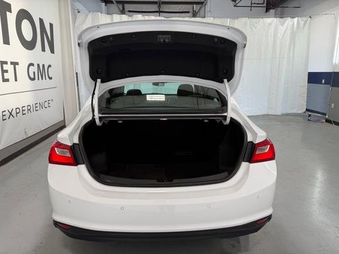Used 2023 Chevrolet Malibu LT w/ Driver Confidence Package FWD image 34