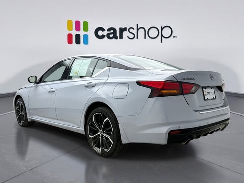 Used 2023 Nissan Altima 2.5 SR image 3