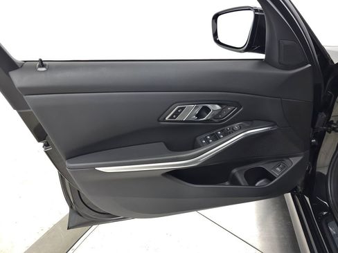 Used 2023 BMW 330i xDrive Sedan AWD/4WD image 15
