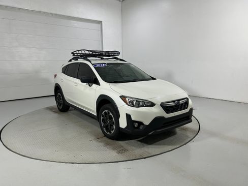 Used 2021 Subaru Crosstrek 2.0i AWD/4WD image 2