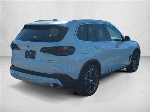 New 2026 BMW X5 xDrive40i AWD/4WD image 2