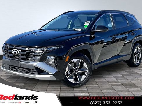 Used 2025 Hyundai Tucson SEL FWD image 1