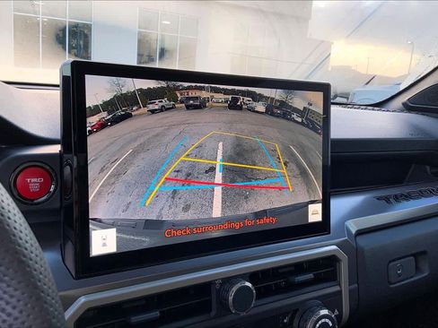 Used 2024 Toyota Tacoma TRD Off-Road w/ TRD Off Road Upgrade Package image 28