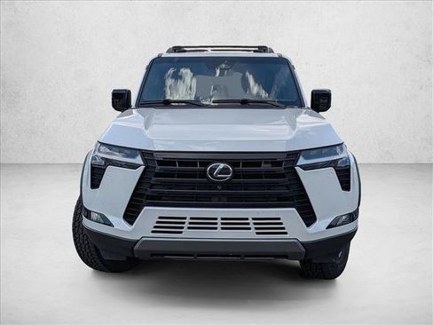 Used 2025 Lexus GX 550 AWD/4WD image 2