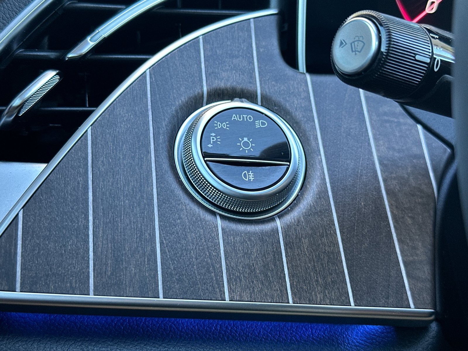 Certified 2024 Mercedes-Benz E 350 4MATIC Sedan image 32