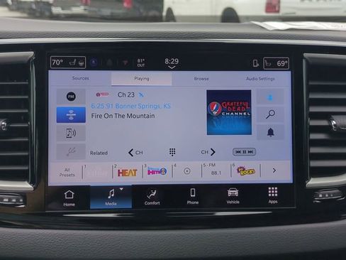 New 2026 Chrysler Voyager LX image 14