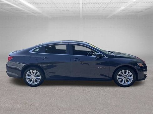 Used 2025 Chevrolet Malibu LT FWD image 5