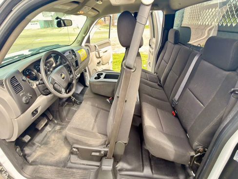 Used 2012 Chevrolet Silverado 2500 W/T AWD/4WD image 16