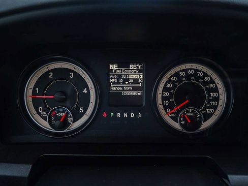 Used 2017 RAM 2500 Big Horn image 24