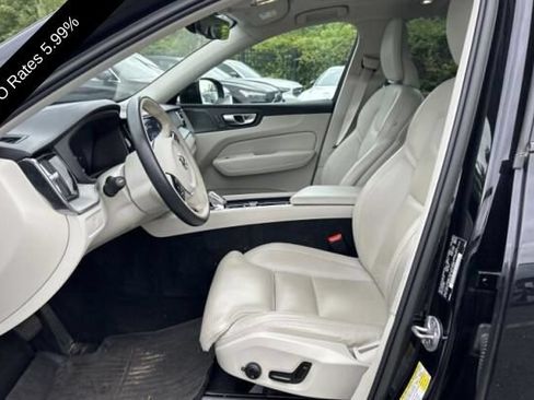 Used 2023 Volvo XC60 B6 Ultimate w/ Protection Package Premier AWD/4WD image 2
