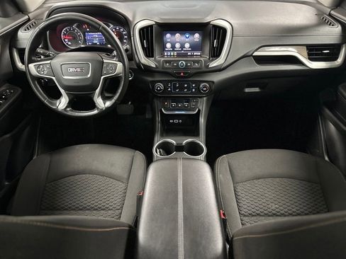 Used 2020 GMC Terrain SLE w/ Elevation Edition FWD image 3
