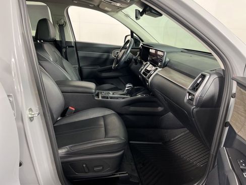 Used 2023 Kia Sorento X-Line EX image 8