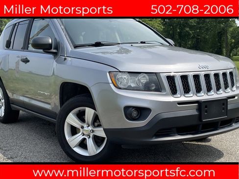 Used 2016 Jeep Compass Sport image 1