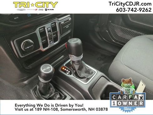 Used 2023 Jeep Wrangler Willys 4xe w/ Cold Weather Group image 31