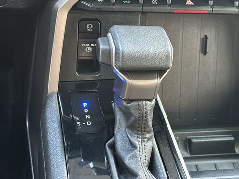 Used 2024 Toyota Tundra Limited image 24