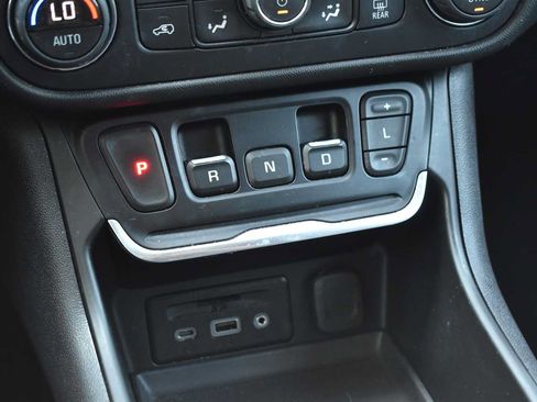 Used 2019 GMC Terrain SLT w/ Preferred Package AWD/4WD image 20
