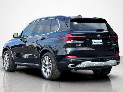 Used 2024 BMW X5 sDrive40i RWD image 3