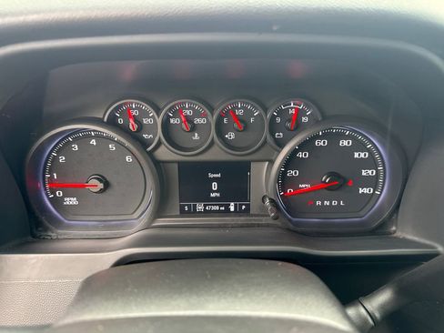 Used 2023 Chevrolet Silverado 2500 Custom w/ Custom Value Package image 27