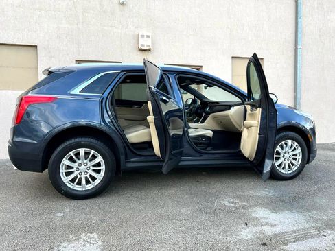 Used 2018 Cadillac XT5 FWD image 21