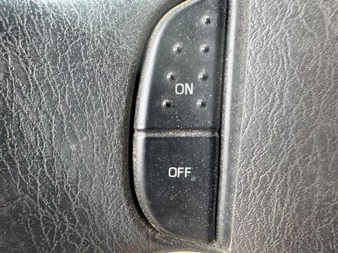 Used 2019 Ford E-350 and Econoline 350 Super Duty w/ Power Windows & Locks Group RWD image 4