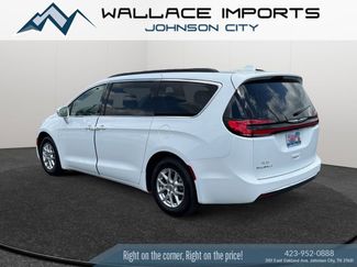 Used 2022 Chrysler Pacifica Touring-L FWD video 3