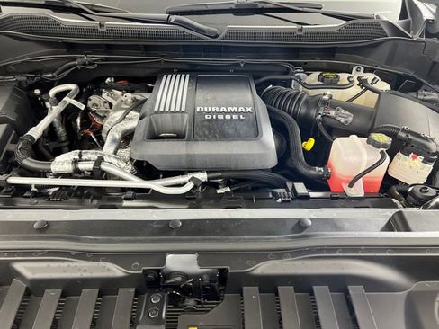 Used 2024 Chevrolet Silverado 1500 ZR2 image 22