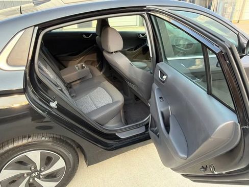 Used 2017 Hyundai Ioniq SEL FWD image 20