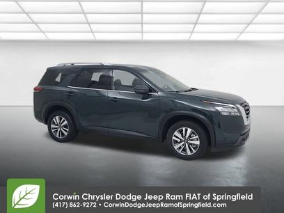 Used 2025 Nissan Pathfinder SL