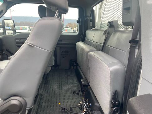 Used 2011 Ford F350 XL image 26