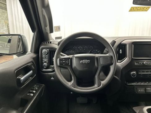 Used 2021 Chevrolet Silverado 1500 Custom Trail Boss w/ LPO, Dark Essentials Package AWD/4WD image 13