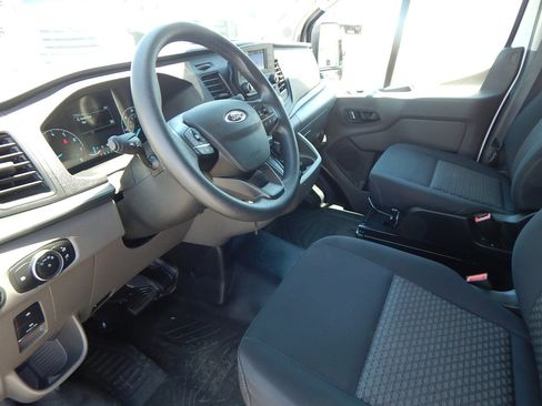 Used 2025 Ford Transit 250 Low Roof w/ Exterior Upgrade Package RWD image 18
