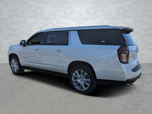 Used 2024 Chevrolet Suburban High Country image 7
