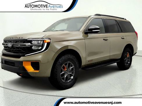 Used 2026 Ford Expedition Tremor AWD/4WD image 1