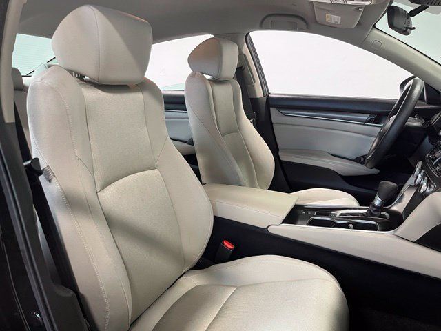 Used 2018 Honda Accord LX image 10